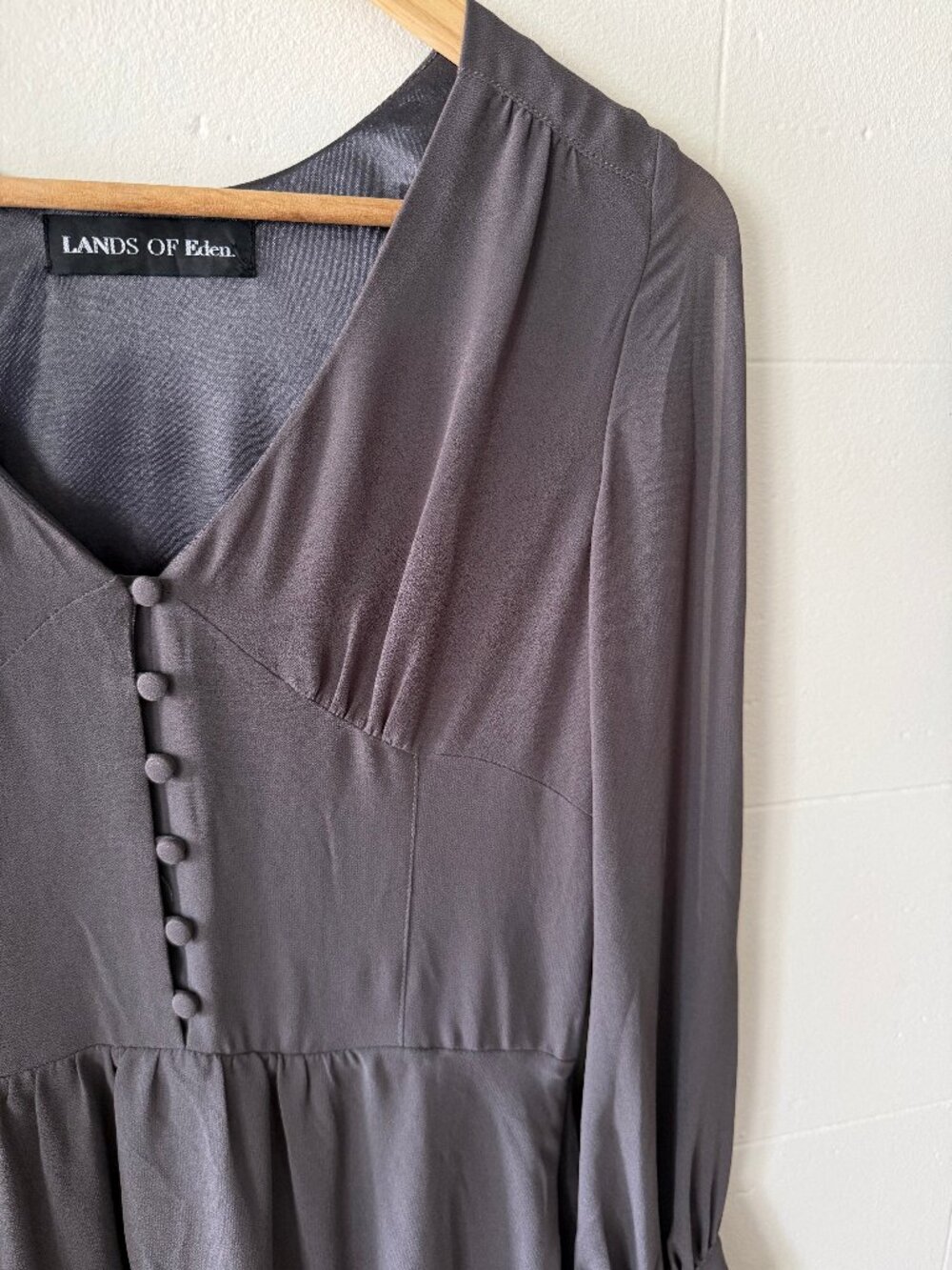 Lands of Eden | Grey Button Front Long Sleeve | Classic Occasion | Small - Picture 2 of 10